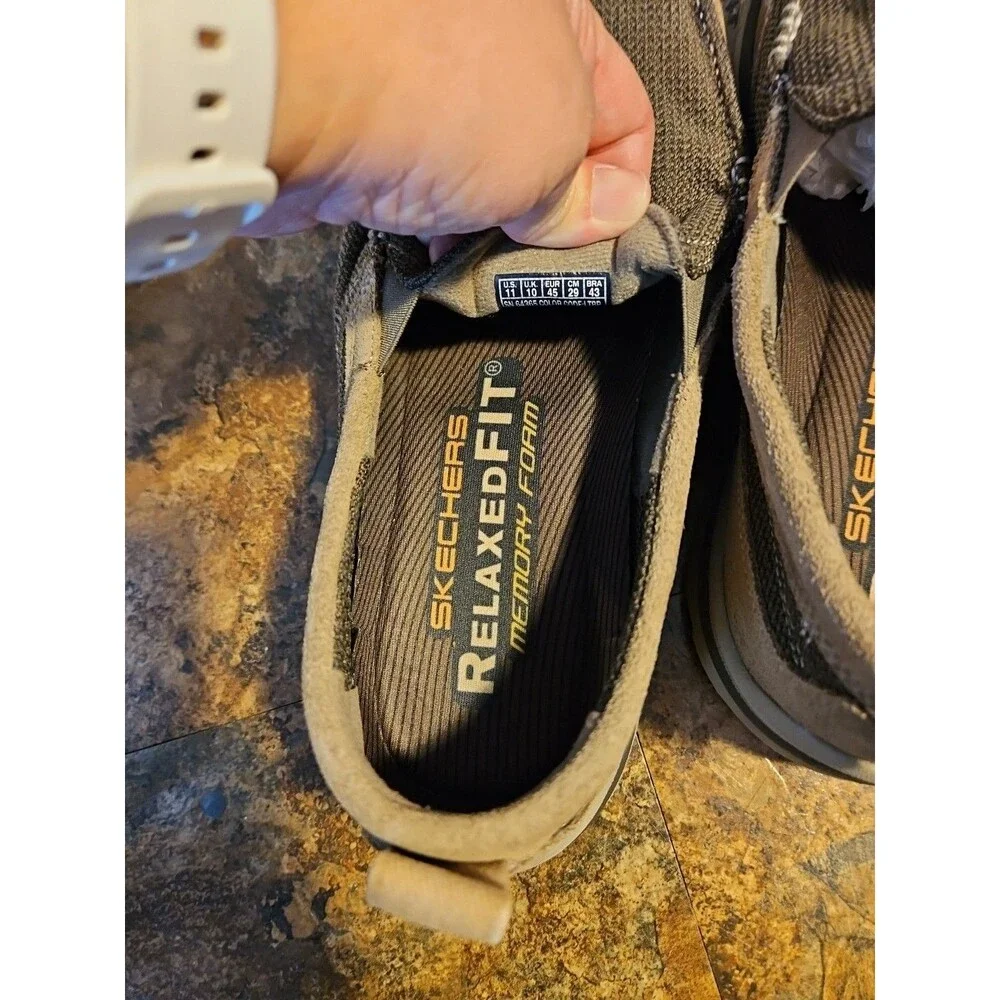 Skechers Relaxed Fit Men's Shoes Size 11 Brown/tan Canvas EXCELLENT CONDITION